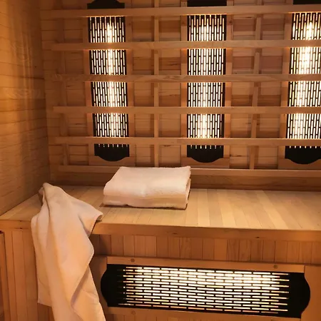 Feriehus Bosuil, With Sauna Voorthuizen