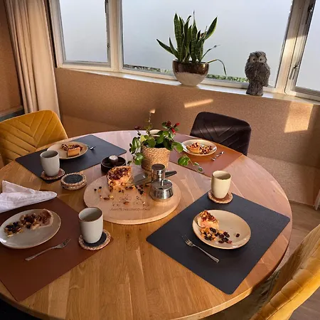 Bosuil, With Sauna Feriehus